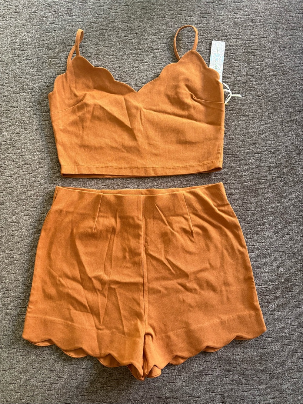 Women's Scalloped Crop Top and Shorts set, 2-Piece Outfit, juniors medium